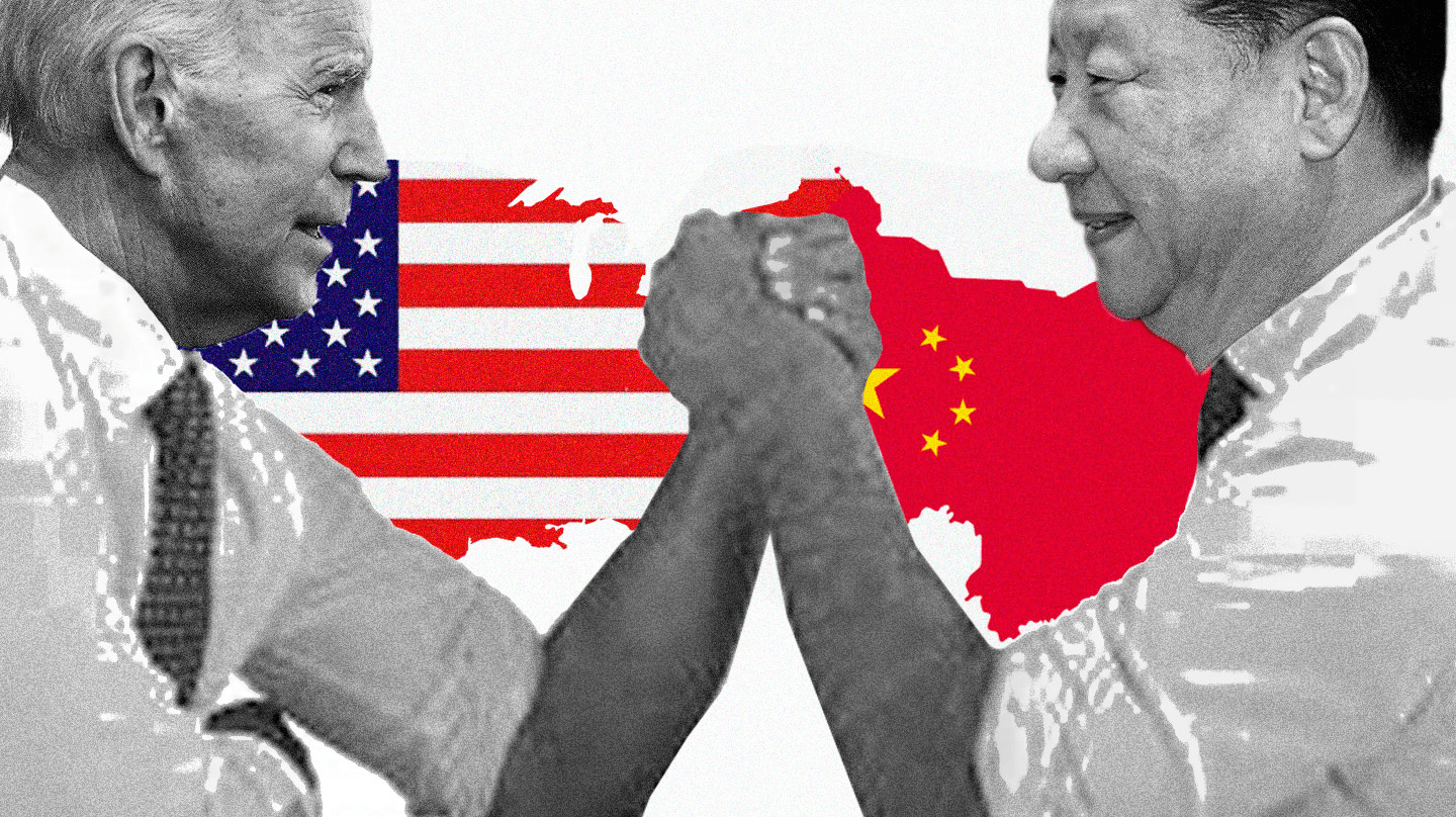 Arte mostrando Biden e Xi Linping em "luta de braço"